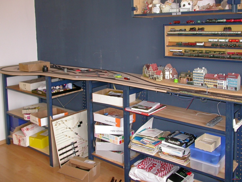 013 Mehr Strecke.JPG - Deutlich mehr Strecke und weite Radien steigern das Erlebnis Bahn